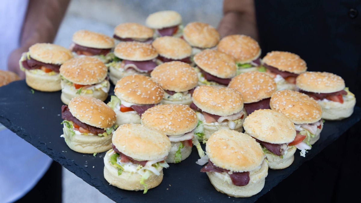 Repas de groupe - L'Univers - Restaurant Livron